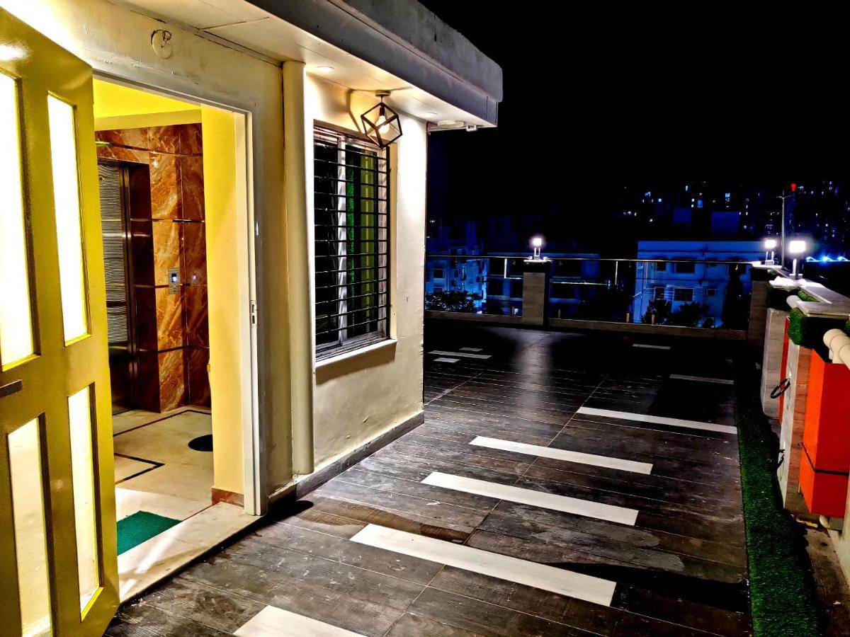 Royal Galaxy Hotel Kolkata
