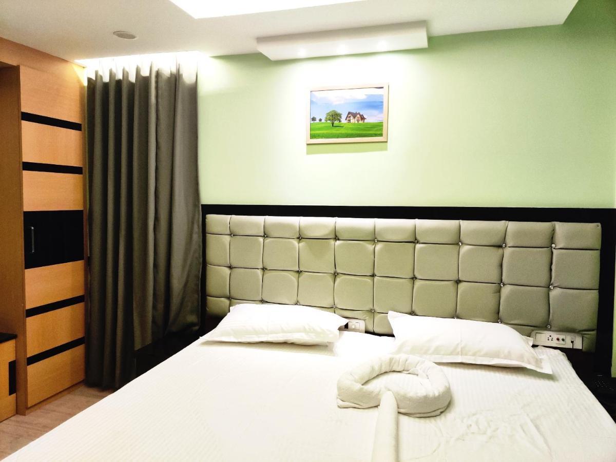 Royal Galaxy Kolkata