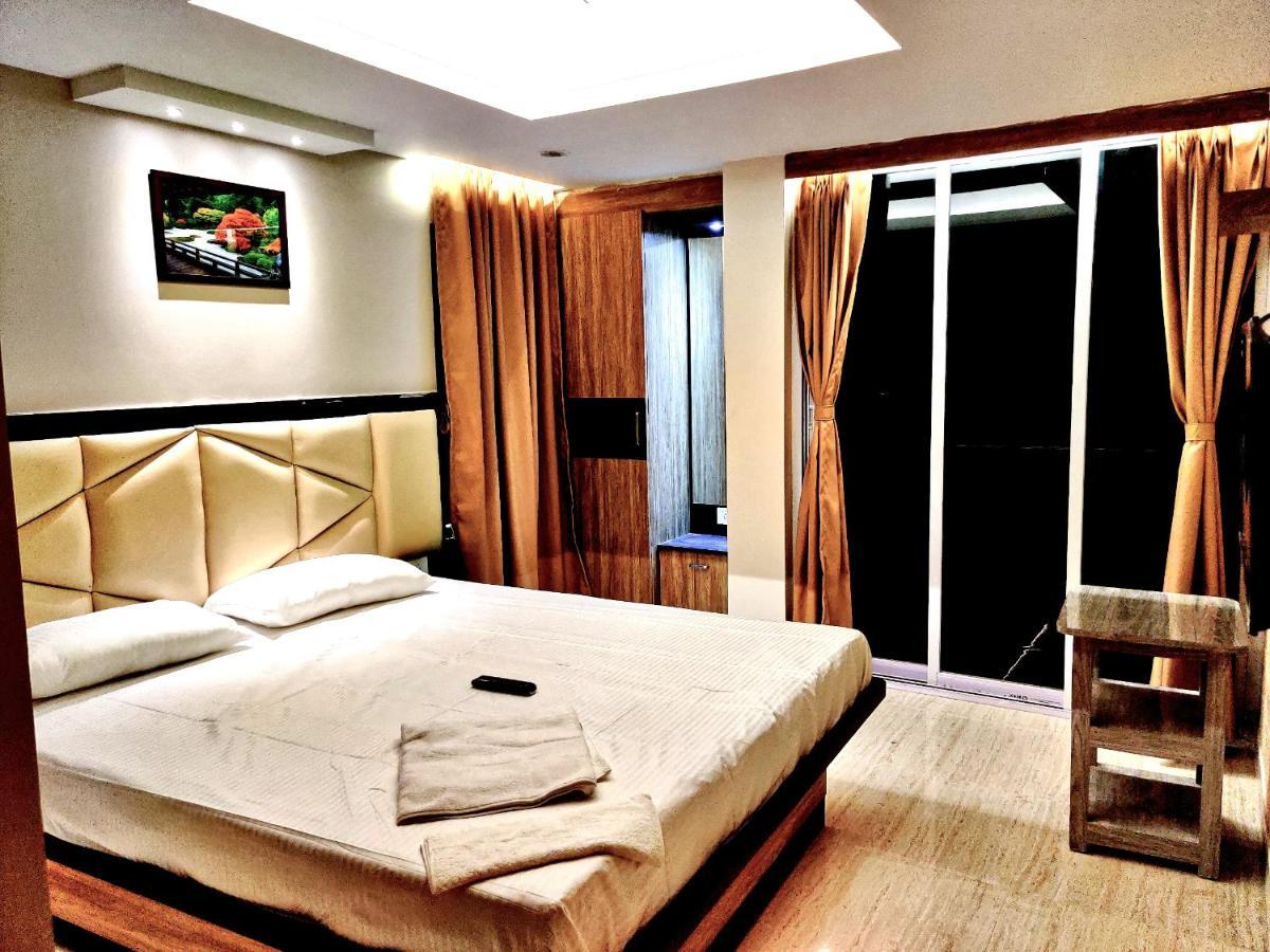 Royal Galaxy Kolkata