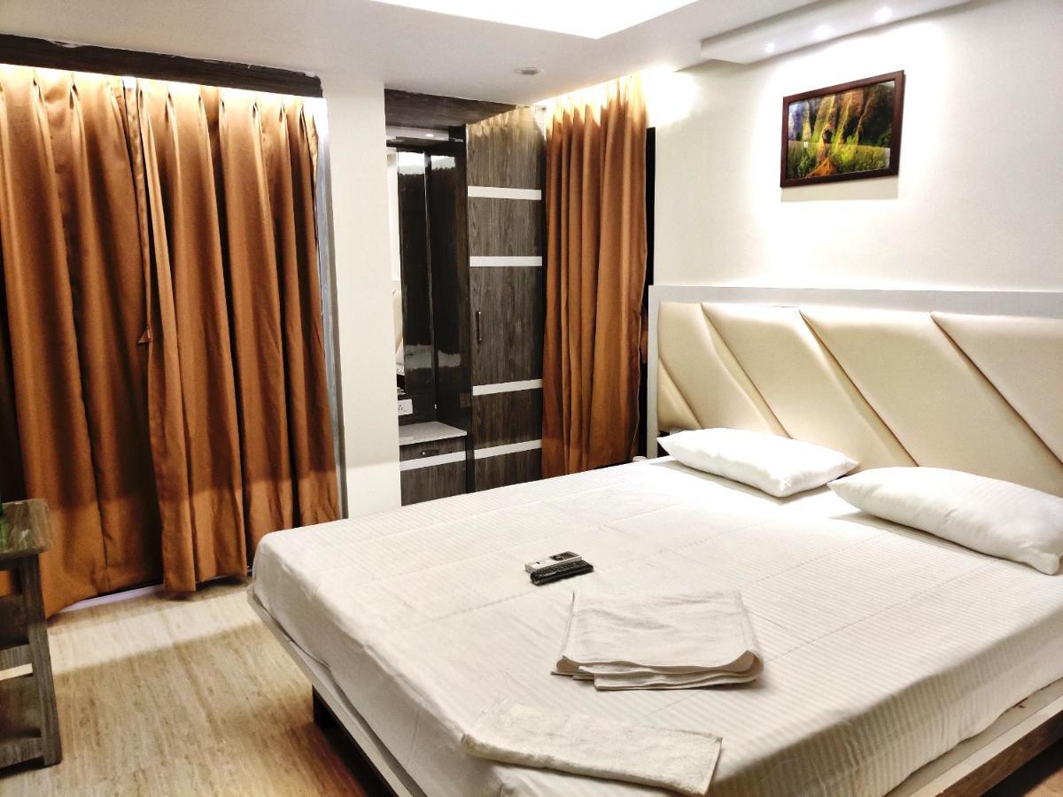 Royal Galaxy Hotel